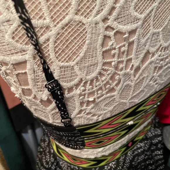 Material girl dress size small - Picture 4 of 6